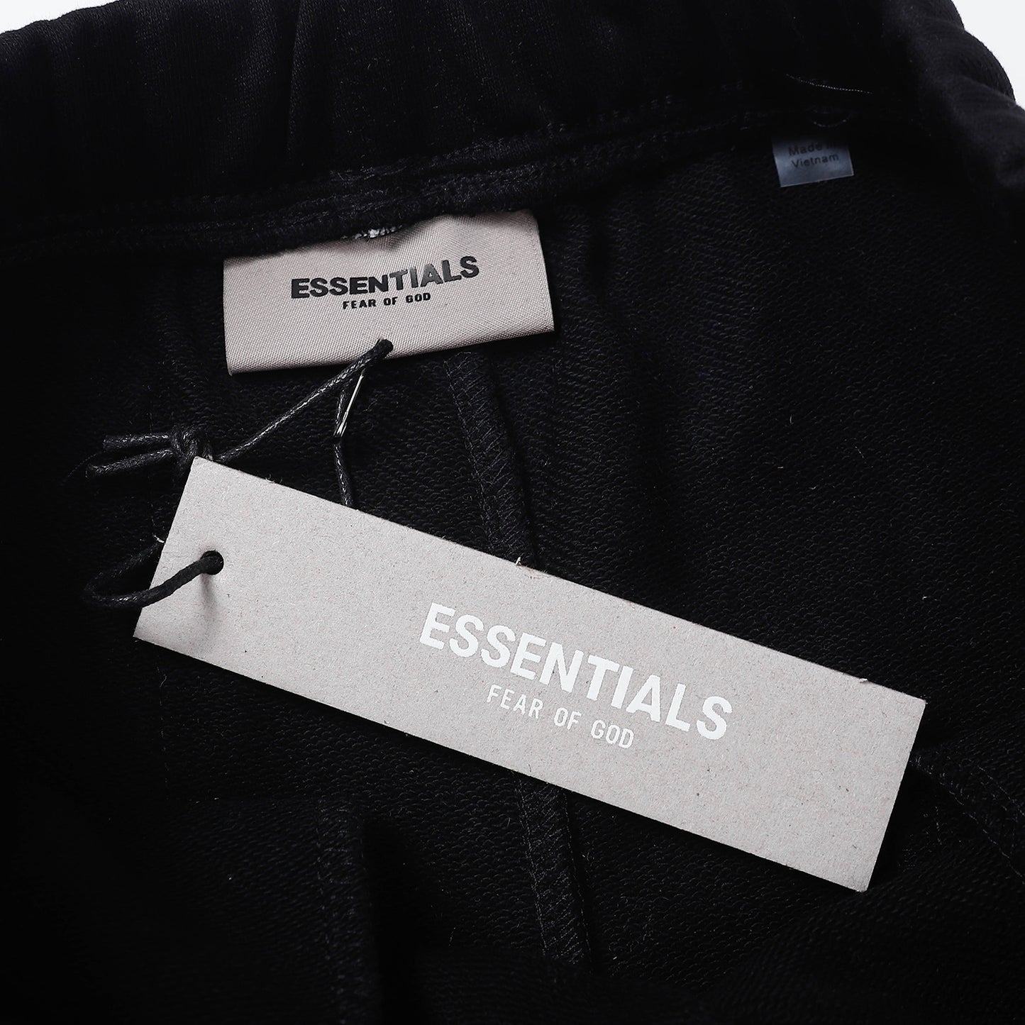 FEAR OF GODS ESSENTIALS BLACK SS20 SHORTS