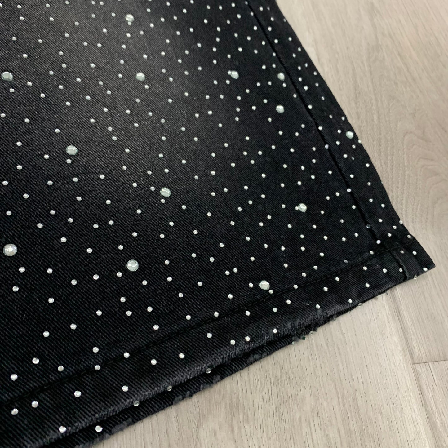 VALE FOREVER FULL RHINESTONE DENIMS SHORTS