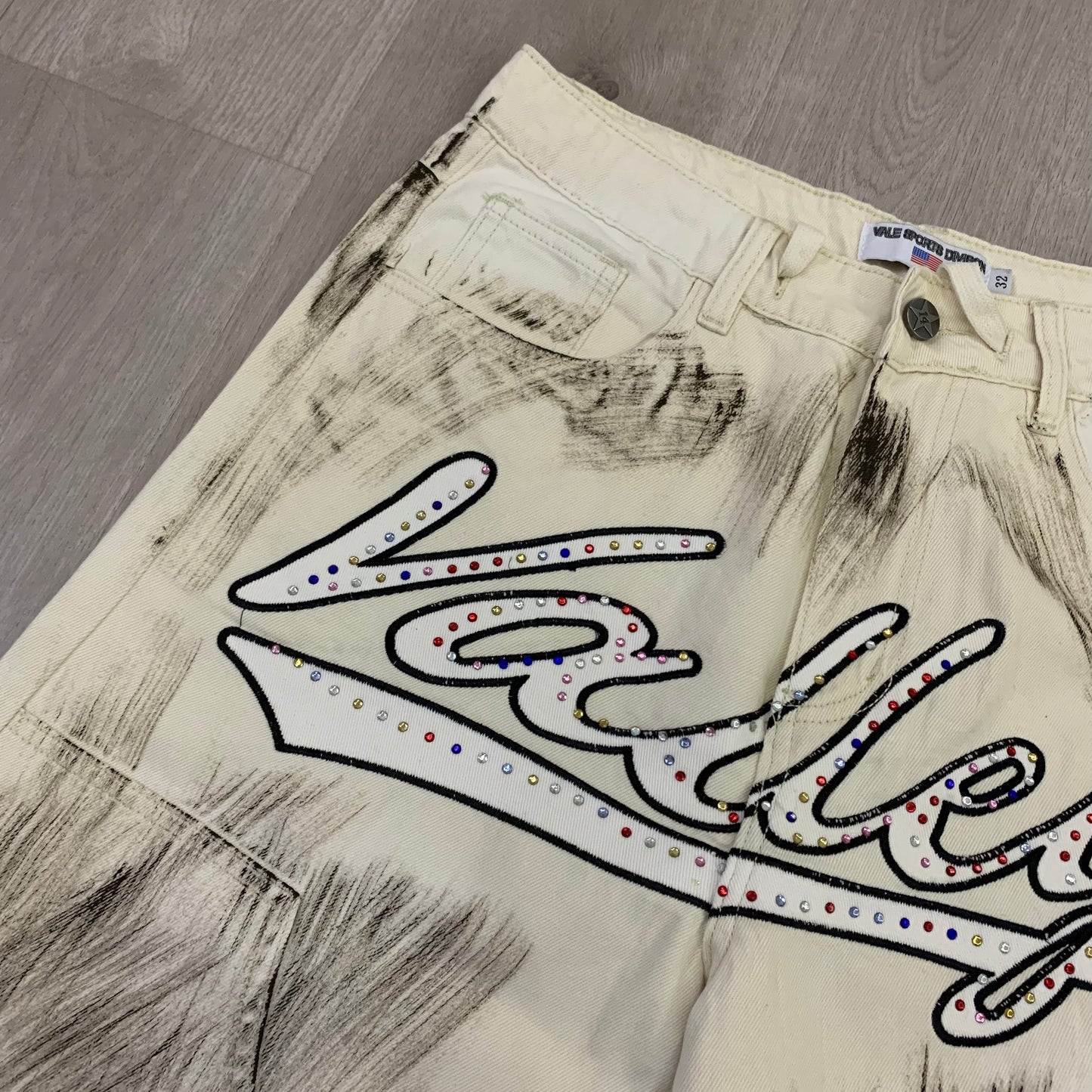 VALE FOREVER CLASSIC STRAIGHT RHINESTONE DIRTY WHITE DENIM SHORTS