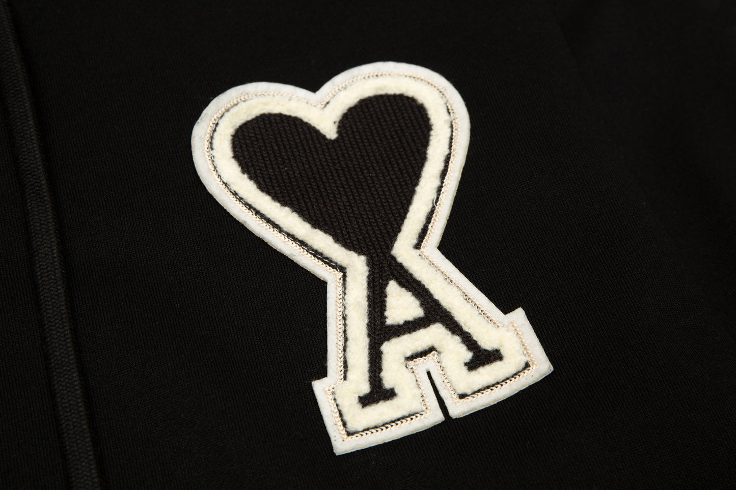 AMI PARIS ZIP FULL BLACK HOODIE