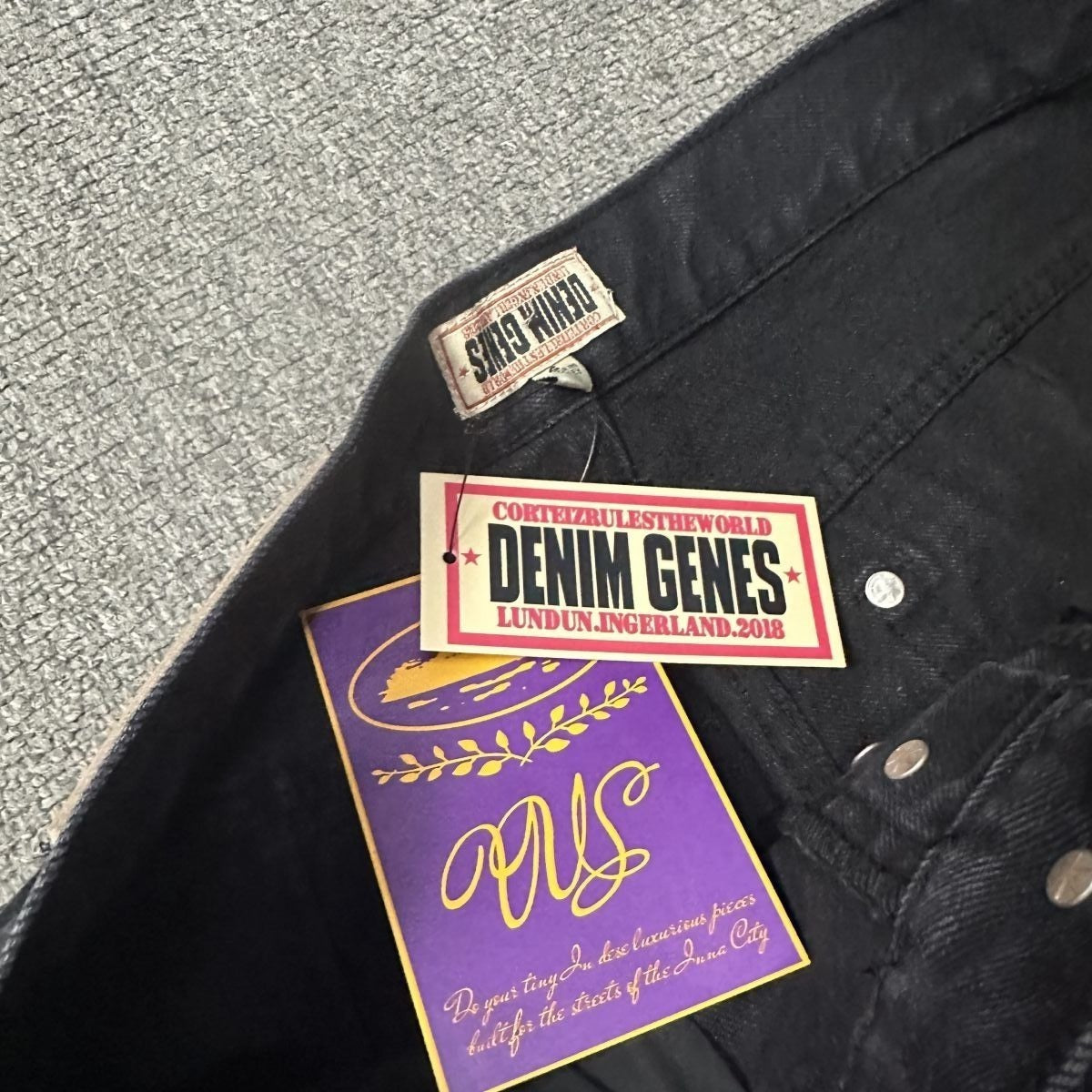 CORTEIZ JEANS SHORTS