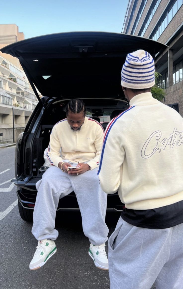 CORTEIZ BEIGE JACKET