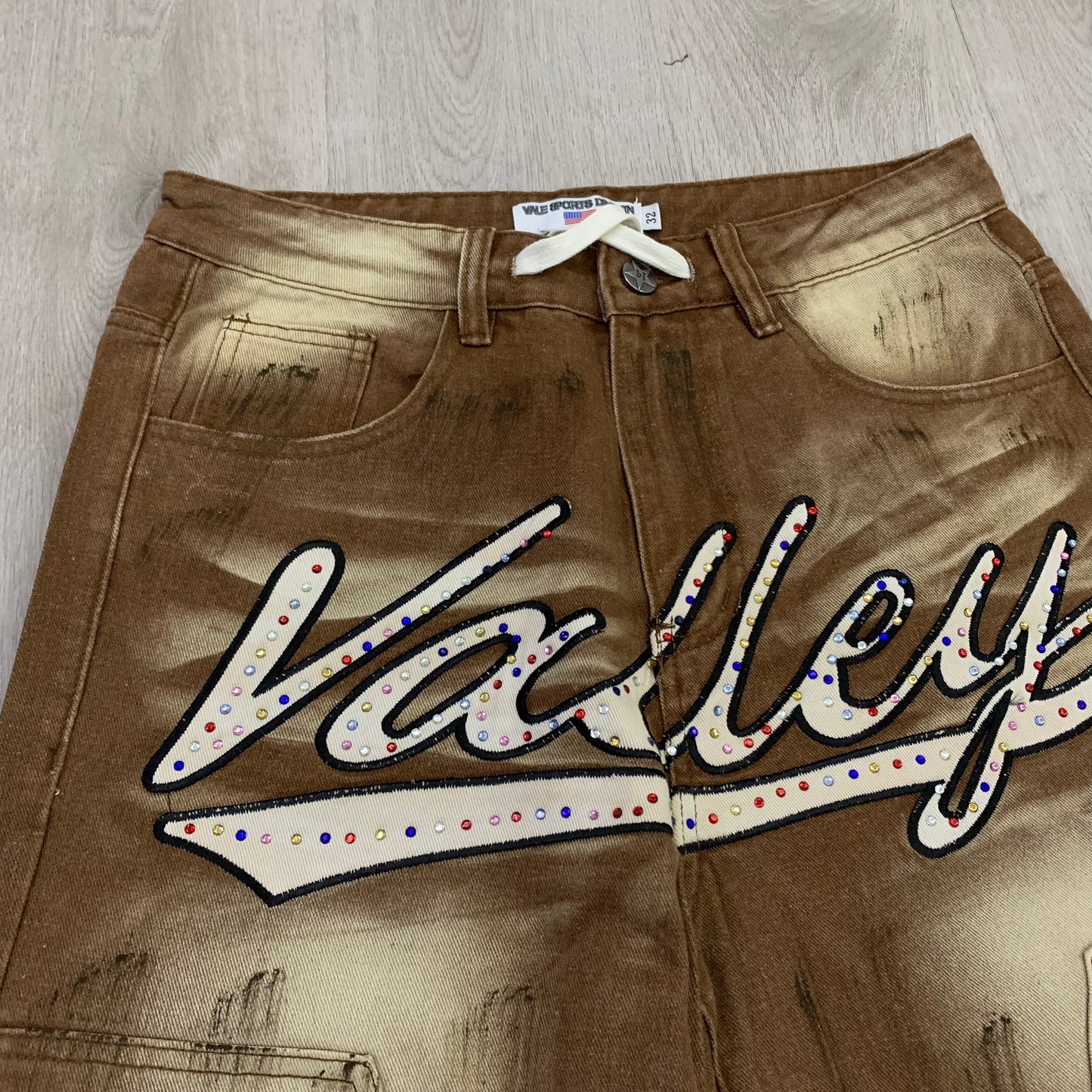 VALE FOREVER CLASSIC STRAIGHT RHINESTONE DIRTY BROWN DENIM SHORTS