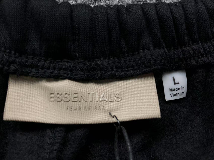 FEAR OF GODS ESSENTIALS PANTS SS22
