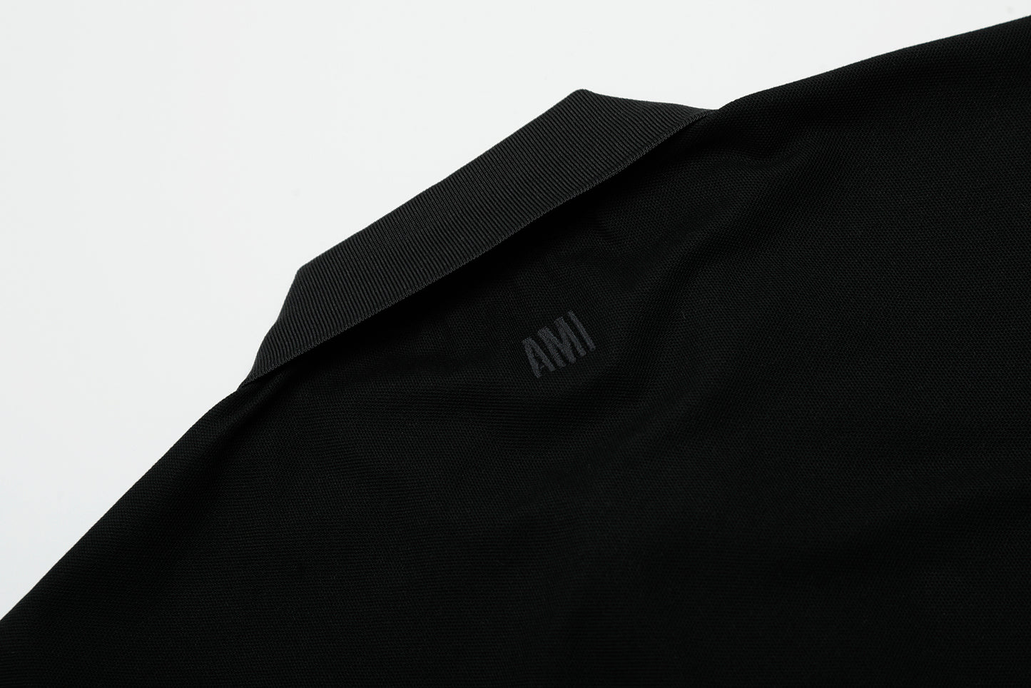 AMI PARIS BLACK AND RED POLO T-SHIRT