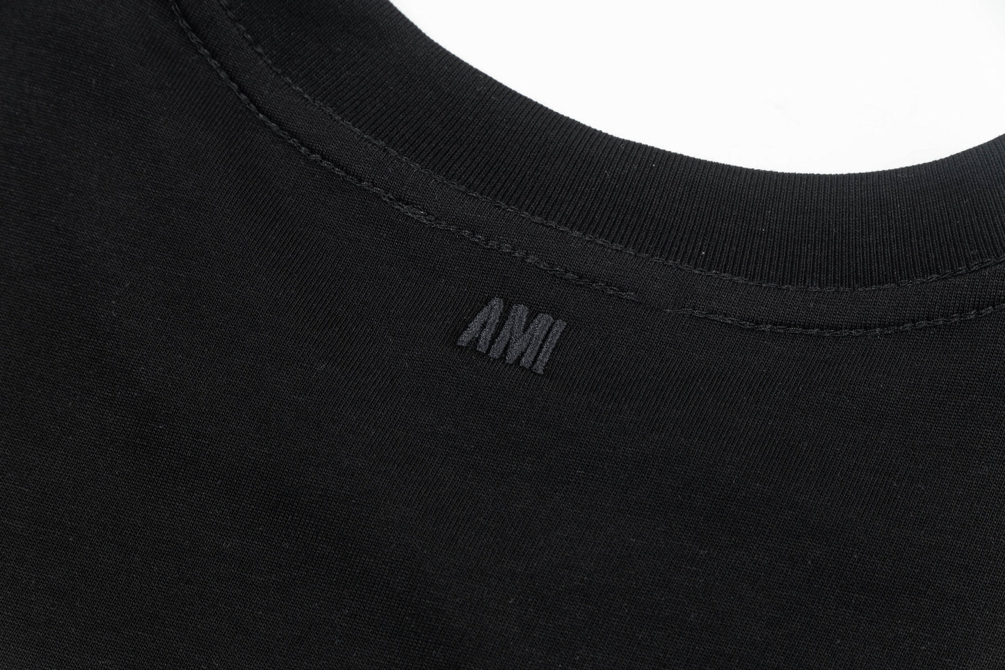 AMI PARIS BLACK AND RED T-SHIRT