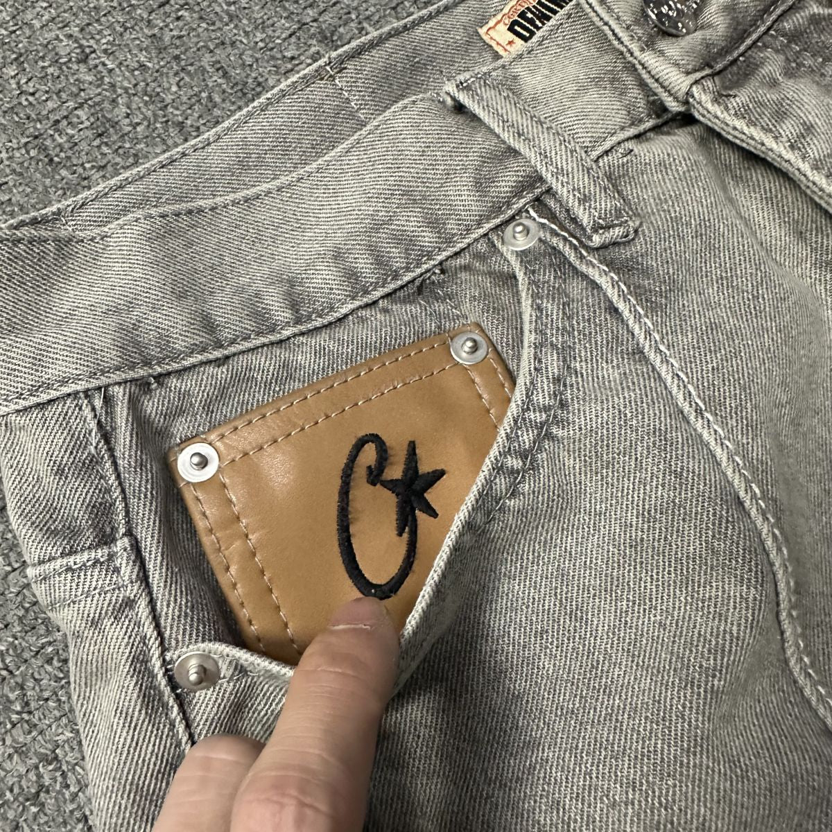 CORTEIZ GREY JEAN TRACKSUIT