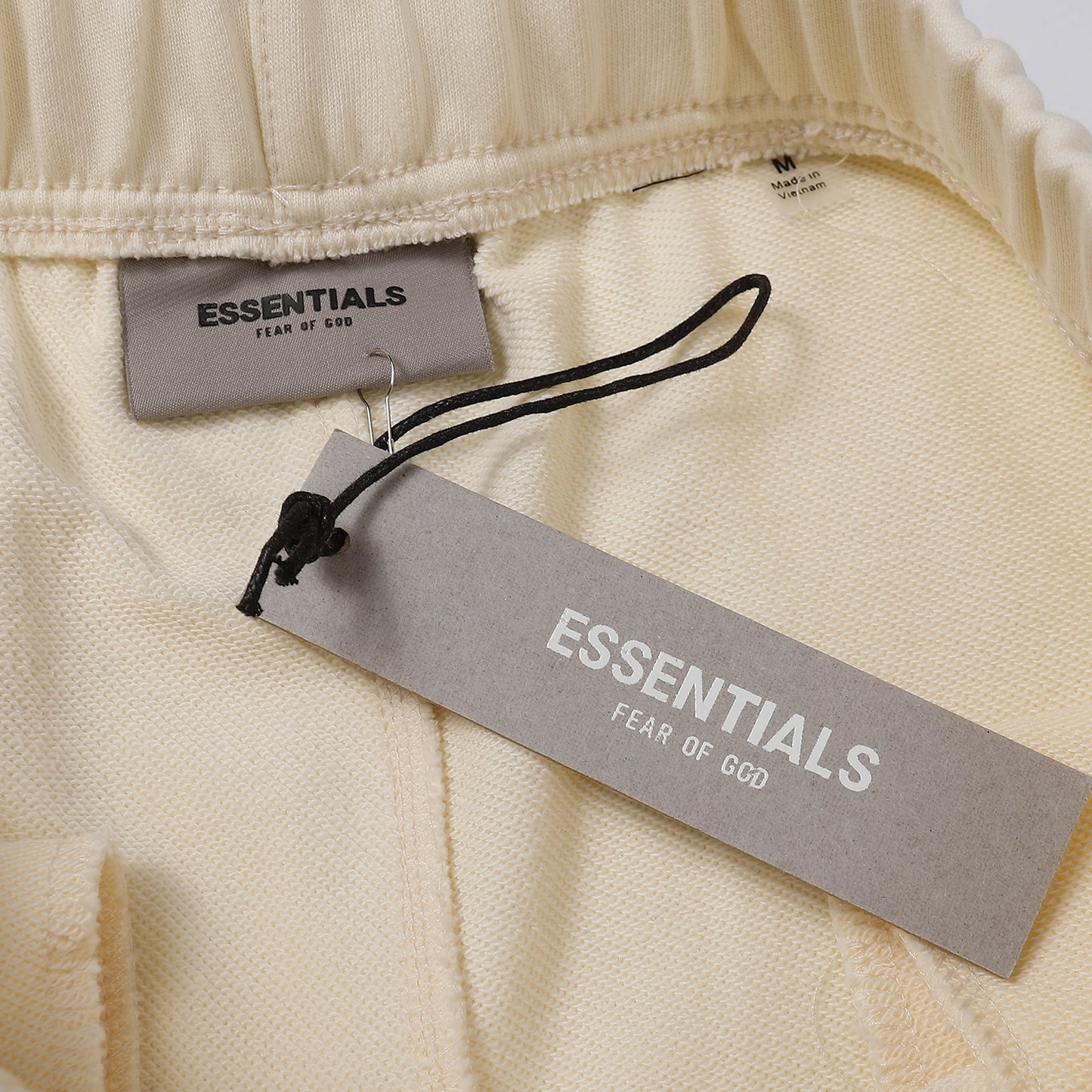 FEAR OF GODS ESSENTIALS BEIGE SS20 SHORTS