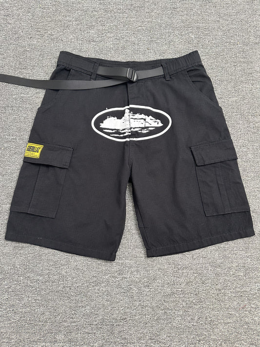 CORTEIZ CARGO BLACK AND WHITE SHORTS